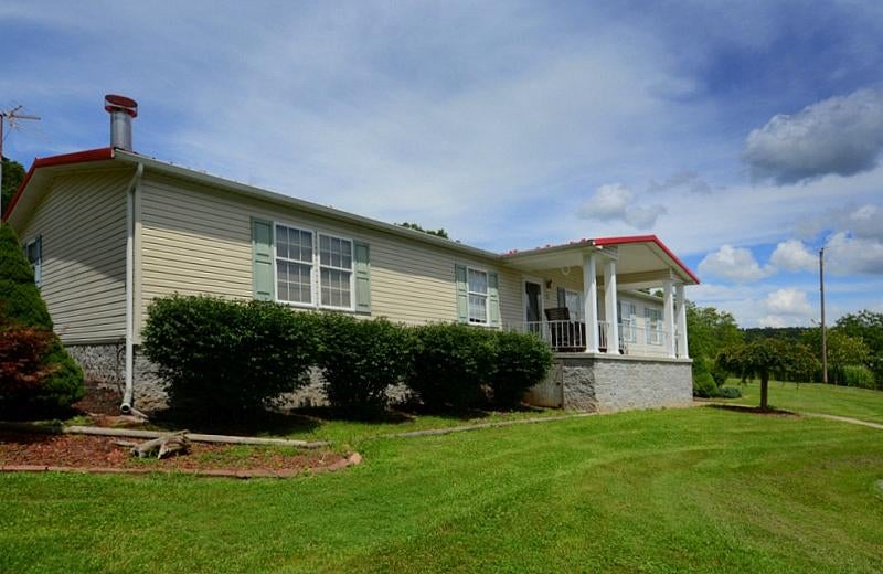 5293 Cornstalk Road Crawley, WV 24931 - Photo 8 of 48 Gallery Image 8