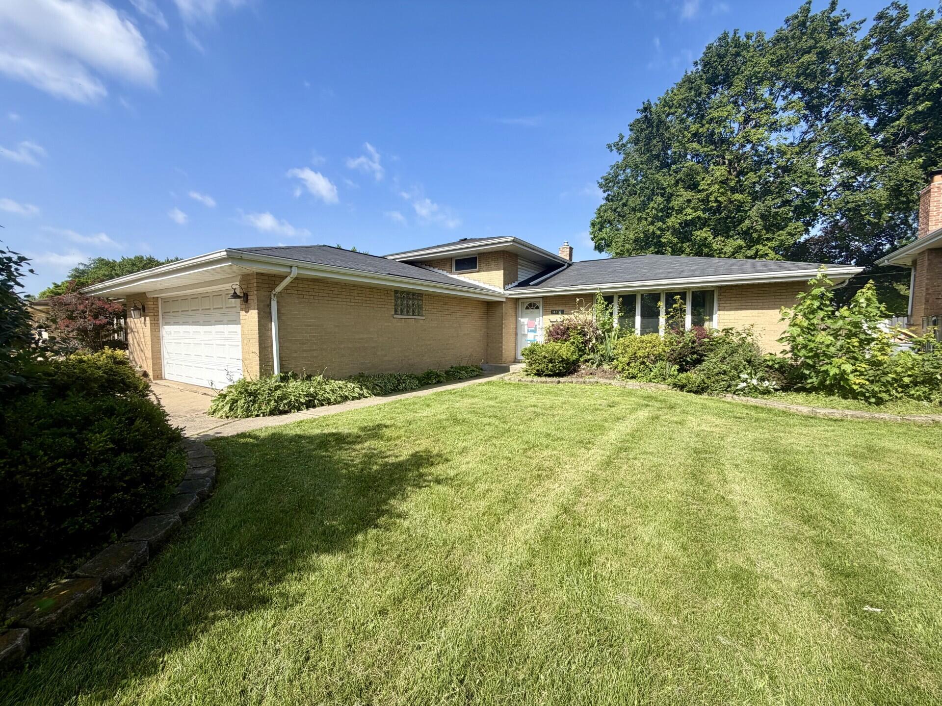 18518 Bock Road Lansing, IL 60438 - Photo 1 of 11 1920x1440