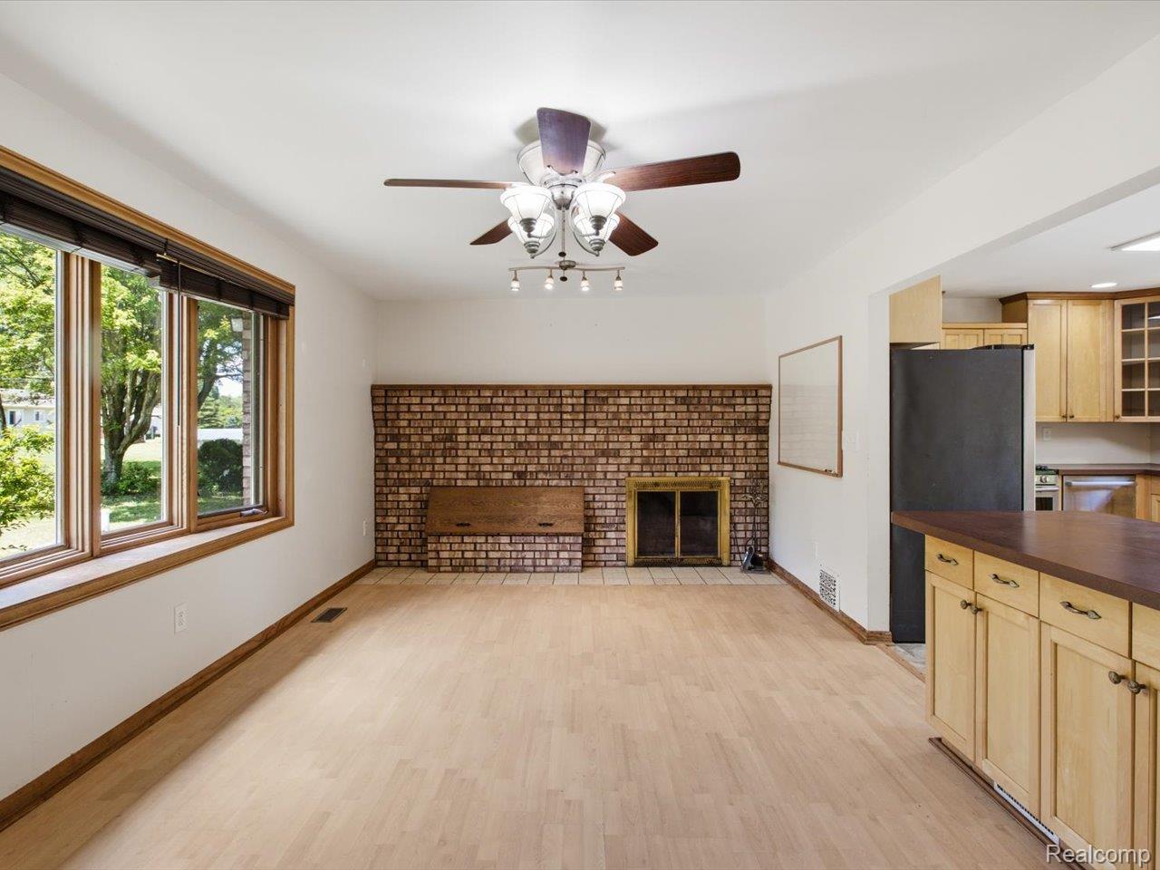 2861 Church Road Columbus, MI 48063 - Photo 10 of 46 09-2861 Church Rd (9).jpg