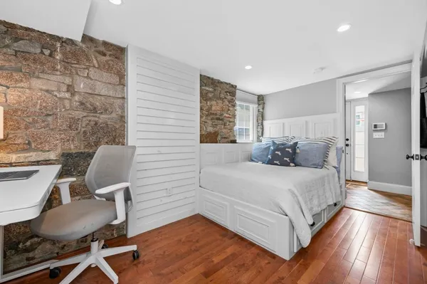 $5,000 | 45 Rutherford Avenue, Unit 1, Boston, MA 02129