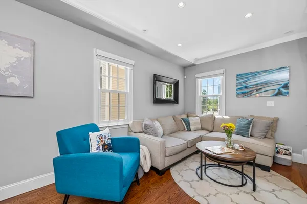 $5,000 | 45 Rutherford Avenue, Unit 1, Boston, MA 02129