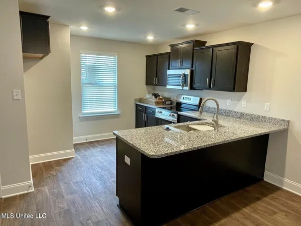 $306,000 | 106 Red Bird Cove, Senatobia, MS 38668