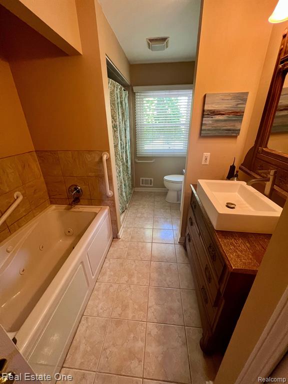 4655 Diehl Road Metamora, MI 48455 - Photo 9 of 29