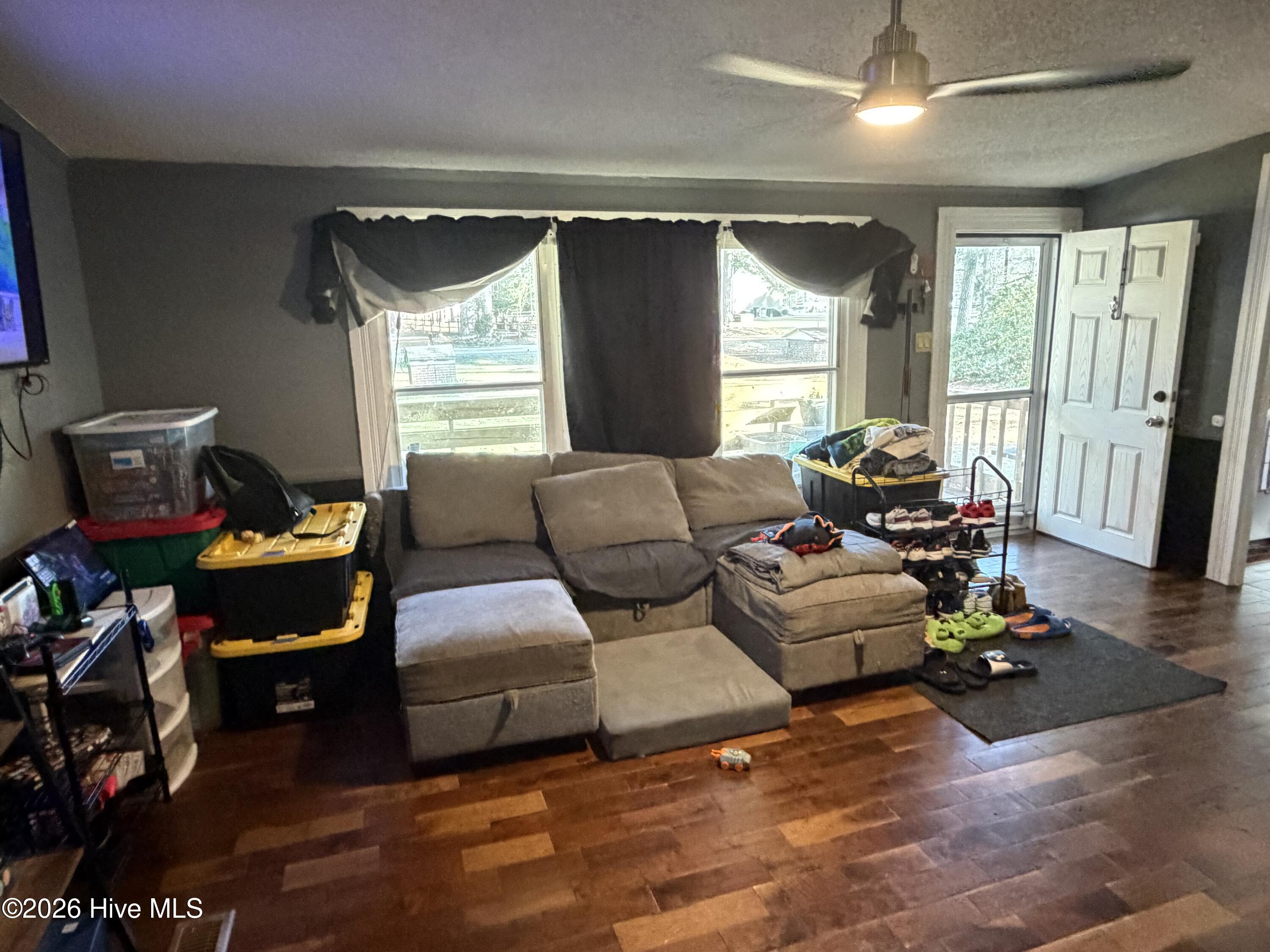67 Oakham Place Pinetops, NC 27864 - Photo 10 of 19 Large Living Room