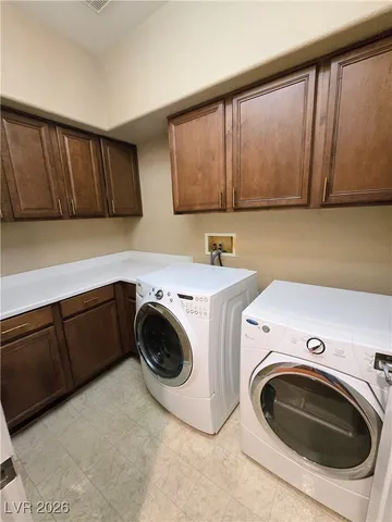 $2,890 | 8645 Arcata Coast Avenue, Las Vegas, NV 89178