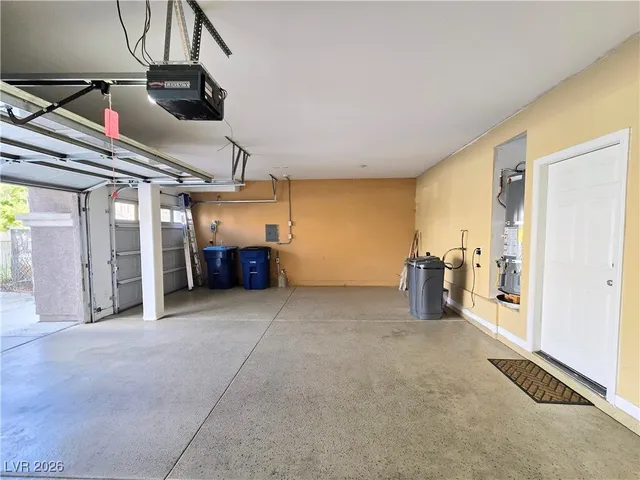 $2,890 | 8645 Arcata Coast Avenue, Las Vegas, NV 89178