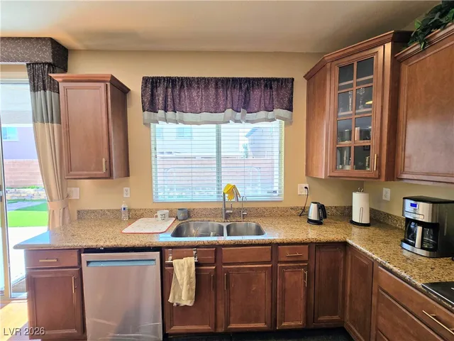 $2,890 | 8645 Arcata Coast Avenue, Las Vegas, NV 89178