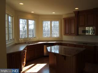10 Woods Edge Road West Chester, PA 19382 - Photo 2 of 6 Gallery Image 2
