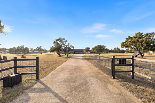 $1,100,000 | 300 County Road 290, Leander, TX 78641