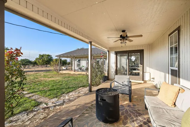 $1,100,000 | 300 County Road 290, Leander, TX 78641