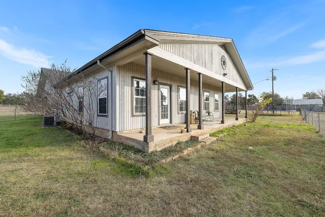 $1,100,000 | 300 County Road 290, Leander, TX 78641