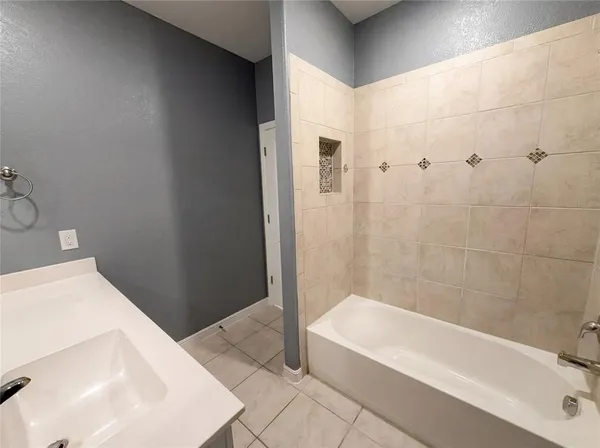 $333,000 | 2520 Allview Lane, Glenn Heights, TX 75154