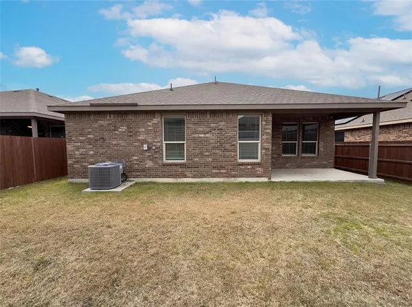 $333,000 | 2520 Allview Lane, Glenn Heights, TX 75154