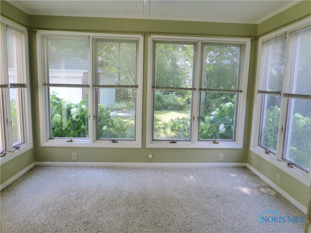 2423 Hempstead Road Toledo, OH 43606 - Photo 8 of 13 Gallery Image 8
