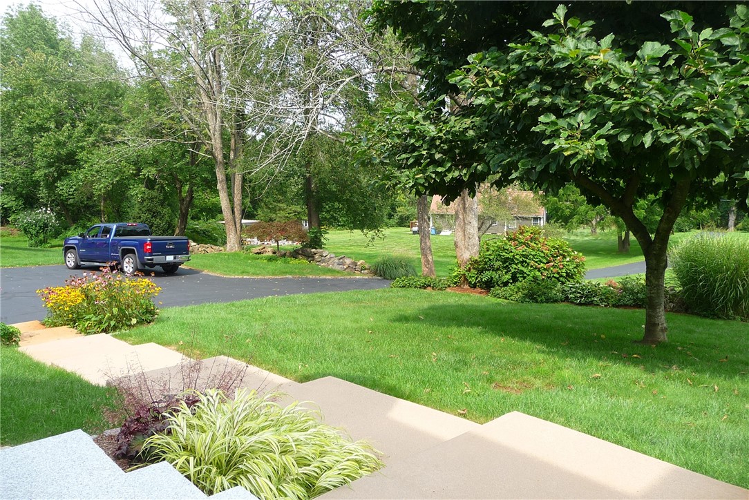96 Burnt Swamp Road Cumberland, RI 02864 - Photo 7 of 49