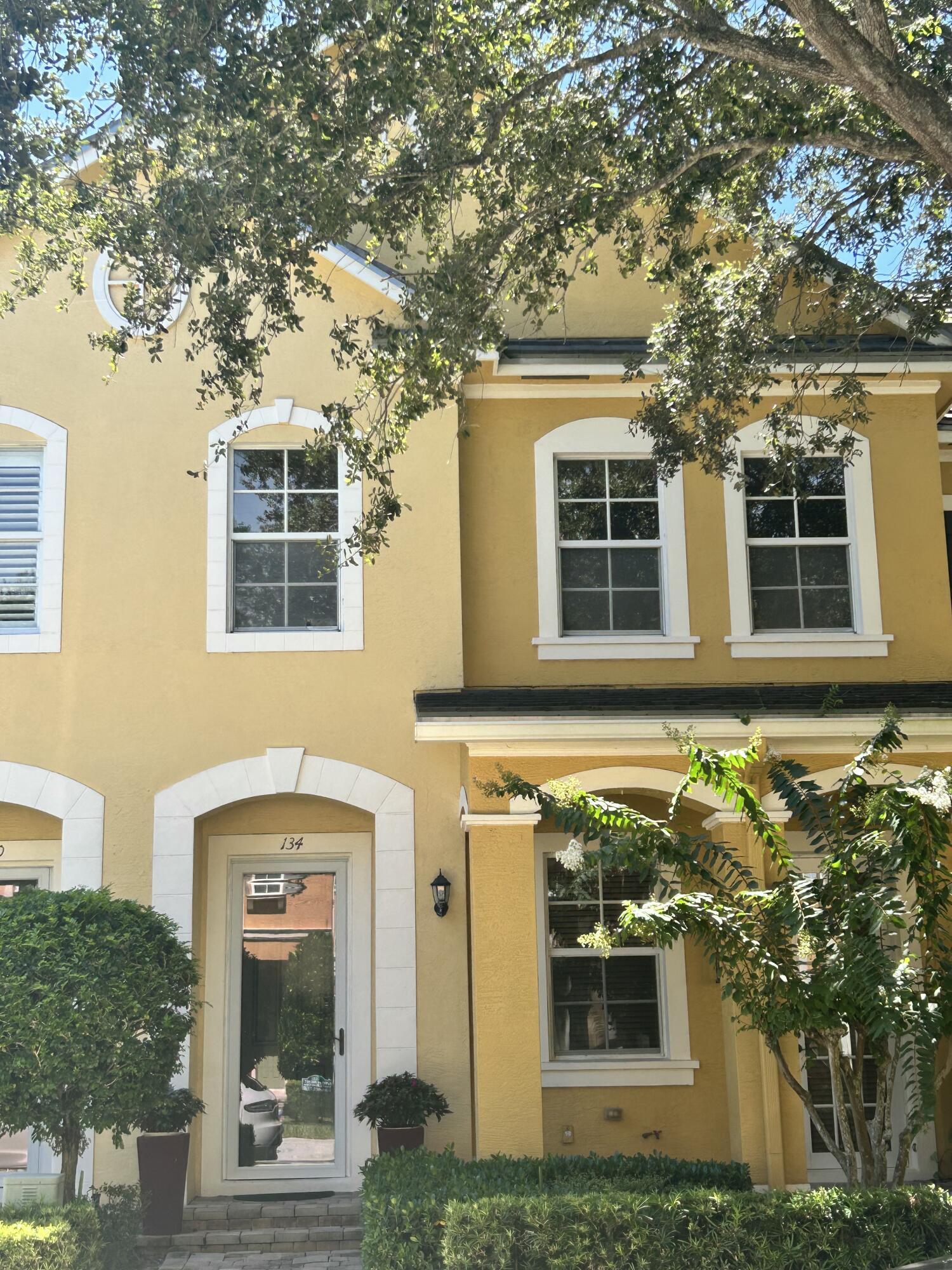 134 Ennis Lane Jupiter, FL 33458 - Photo 1 of 19 front view of a house