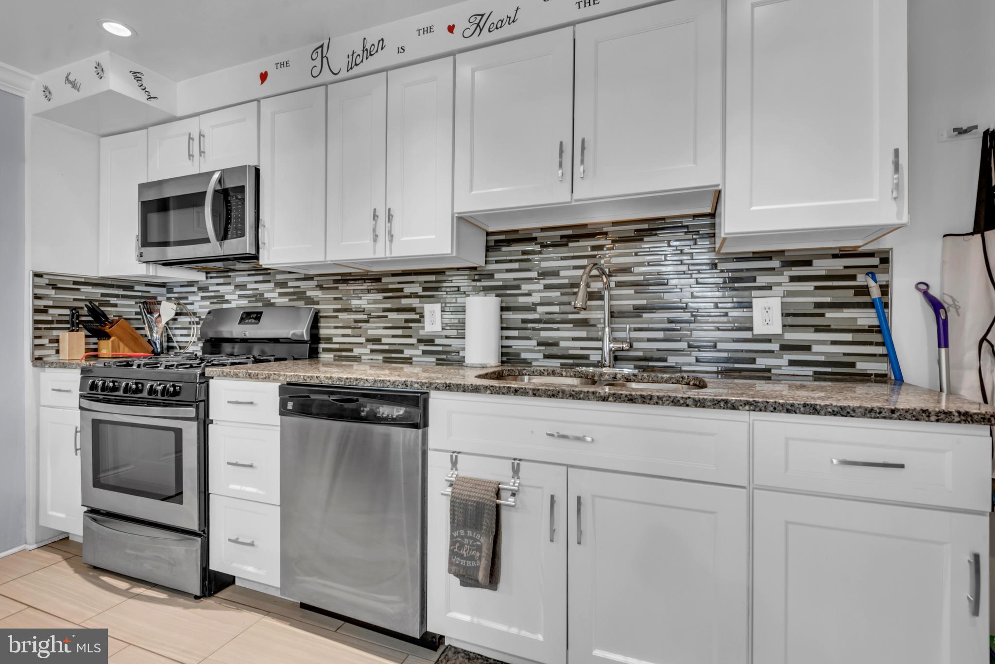 5269 Darien Road Baltimore, MD 21206 - Photo 11 of 34