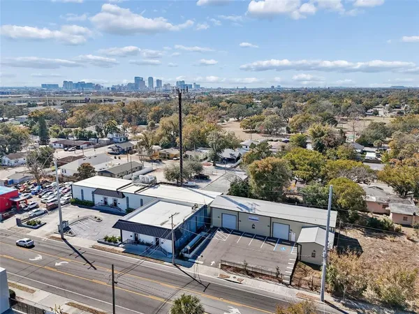 $21 | 2820 North 34th Street, Tampa, FL 33605