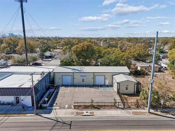 $21 | 2820 North 34th Street, Tampa, FL 33605