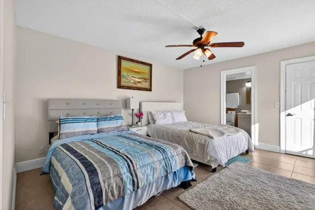 $305,000 | 5204 Waterview Circle, Palm Springs, FL 33461