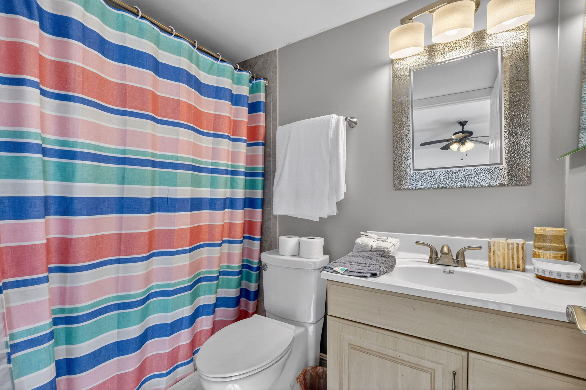 5204 Waterview Circle Palm Springs, FL 33461 - Photo 27 of 30 a bathroom with a sink toilet and shower