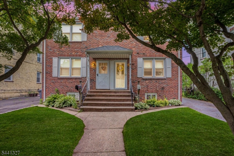 23 Myrtle Street Cranford, NJ 07016 - Photo 1 of 15