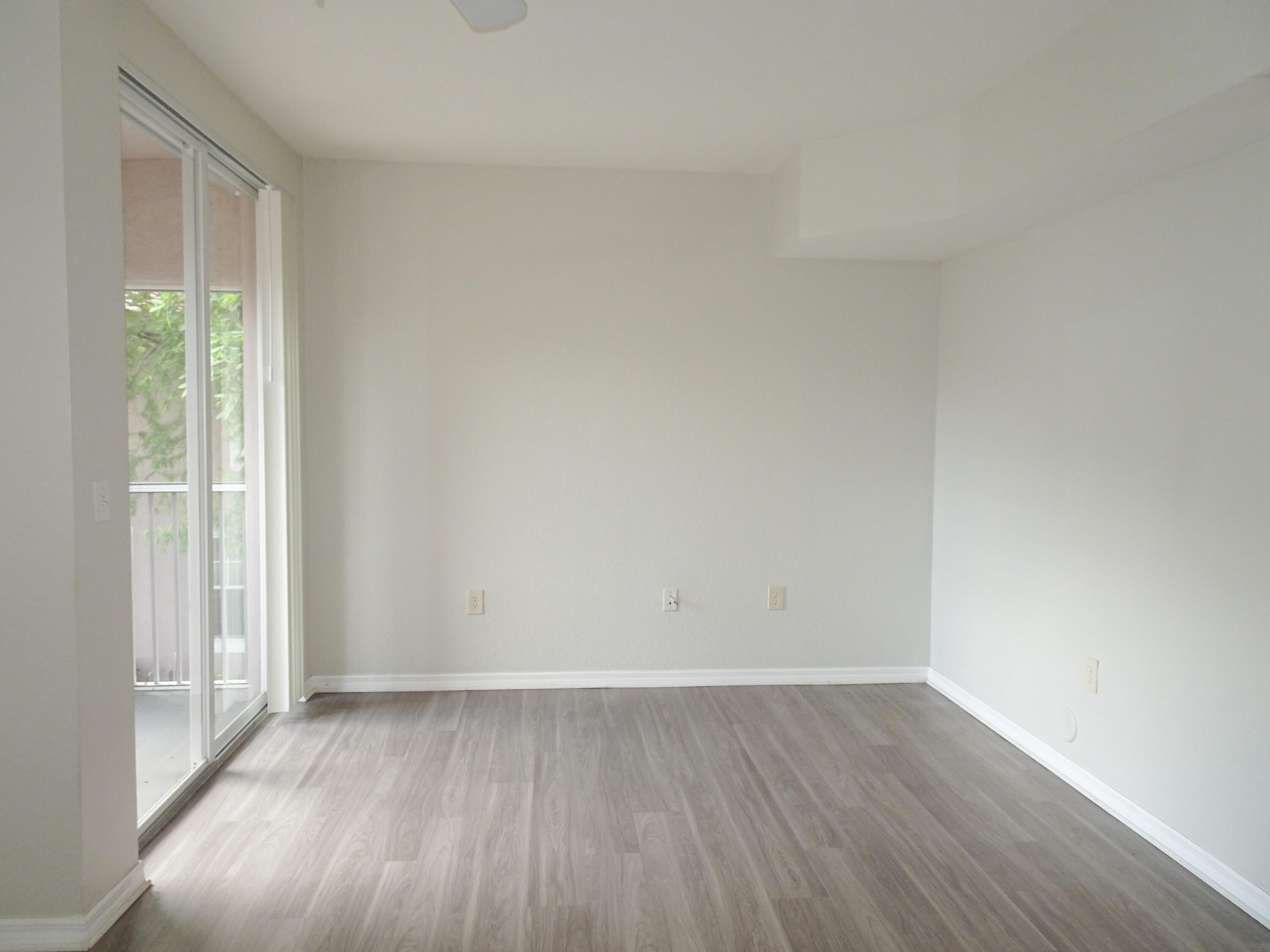 6460 West Sample Road, Unit 6460 Coral Springs, FL 33067 - Photo 3 of 20 DSC04486