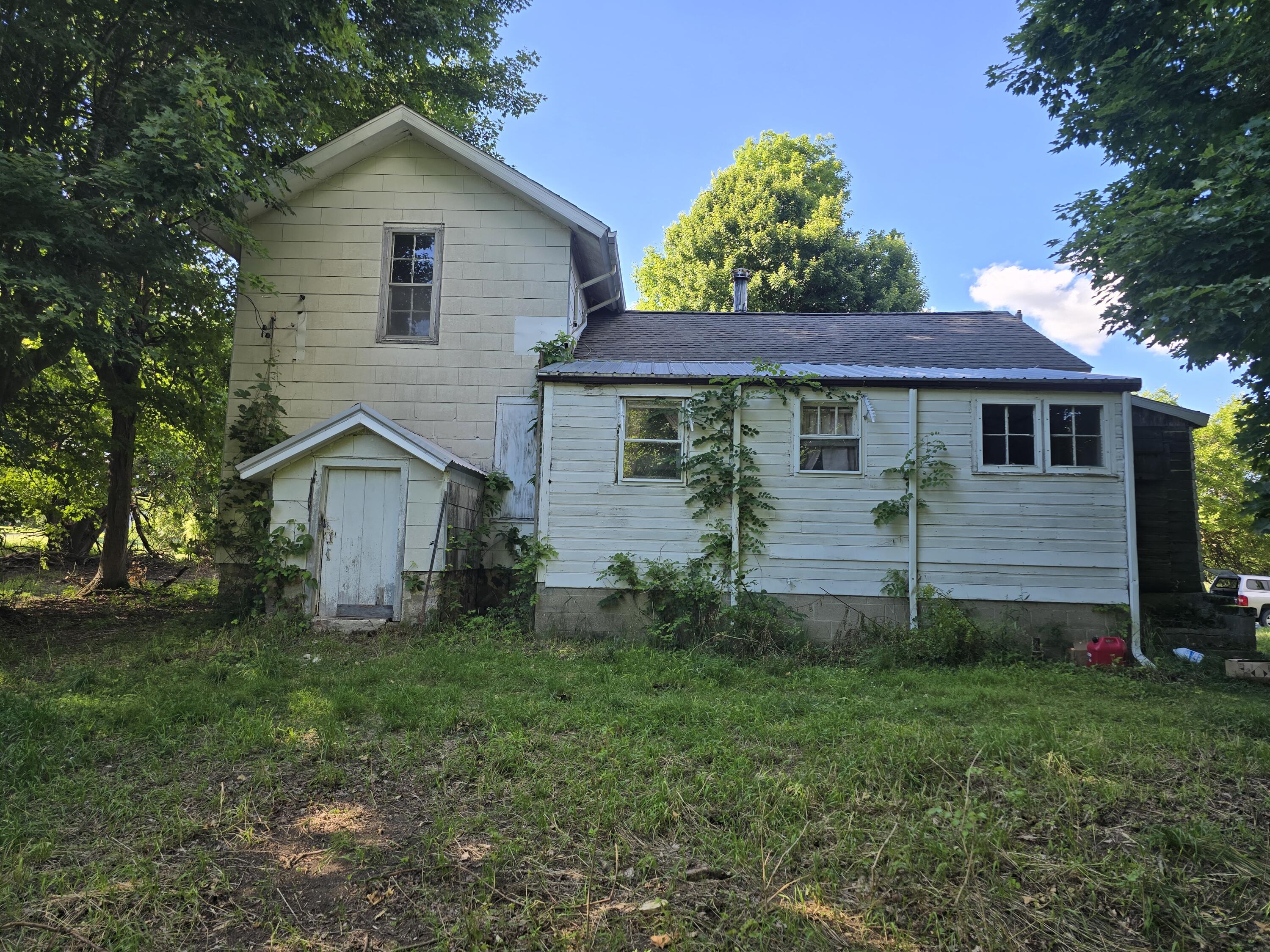 12451 Beecher Road Hudson, MI 49247 - Photo 6 of 27 1000035980