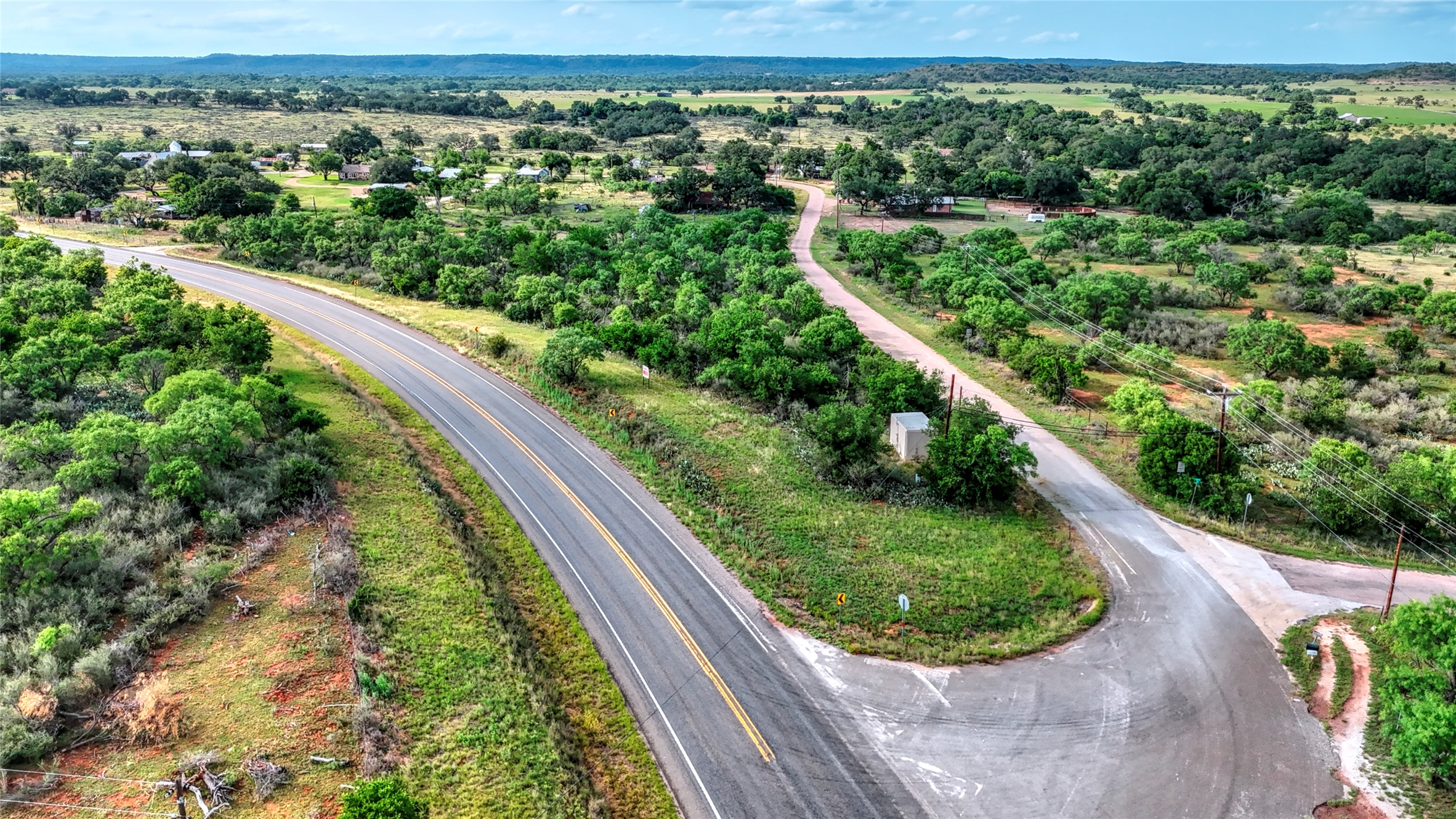 114 Center St Valley Spring Valley Spring, TX 76885 - Photo 16 of 20 a view of a garden with a lake