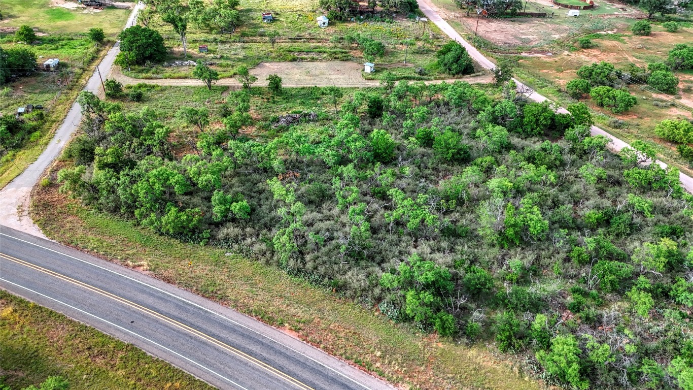 114 Center St Valley Spring Valley Spring, TX 76885 - Photo 19 of 20 a view of a garden from a balcony