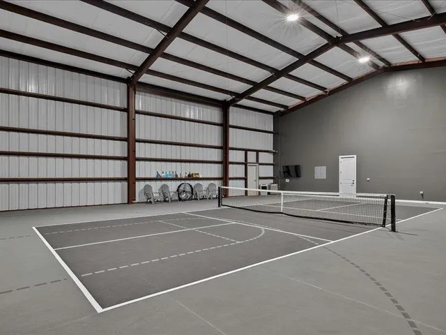 $2,295 | 2929 Miccosukee Road, Unit 2, Tallahassee, FL 32308