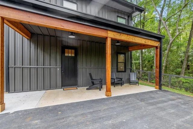 $2,295 | 2929 Miccosukee Road, Unit 2, Tallahassee, FL 32308