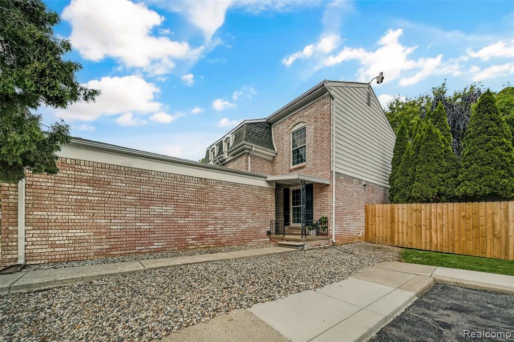 161 Stratford Lane Rochester Hills, MI 48309 - Photo 26 of 29