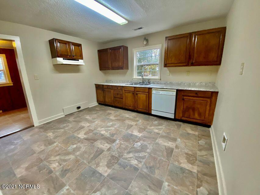 130 Midland Street Rockingham, NC 28379 - Photo 2 of 10 mid3