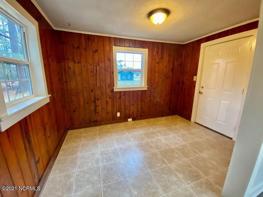 130 Midland Street Rockingham, NC 28379 - Photo 4 of 10 mid4