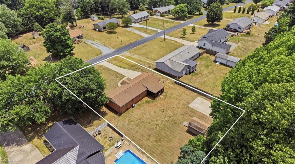 4041 Cresent Avenue Trinity, NC 27370 - Photo 18 of 21