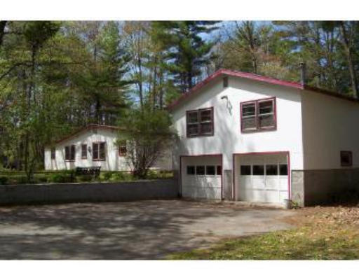 17 Crescent Road Lunenburg, MA 01462 - Photo 18 of 19 a front view of a house with a yard
