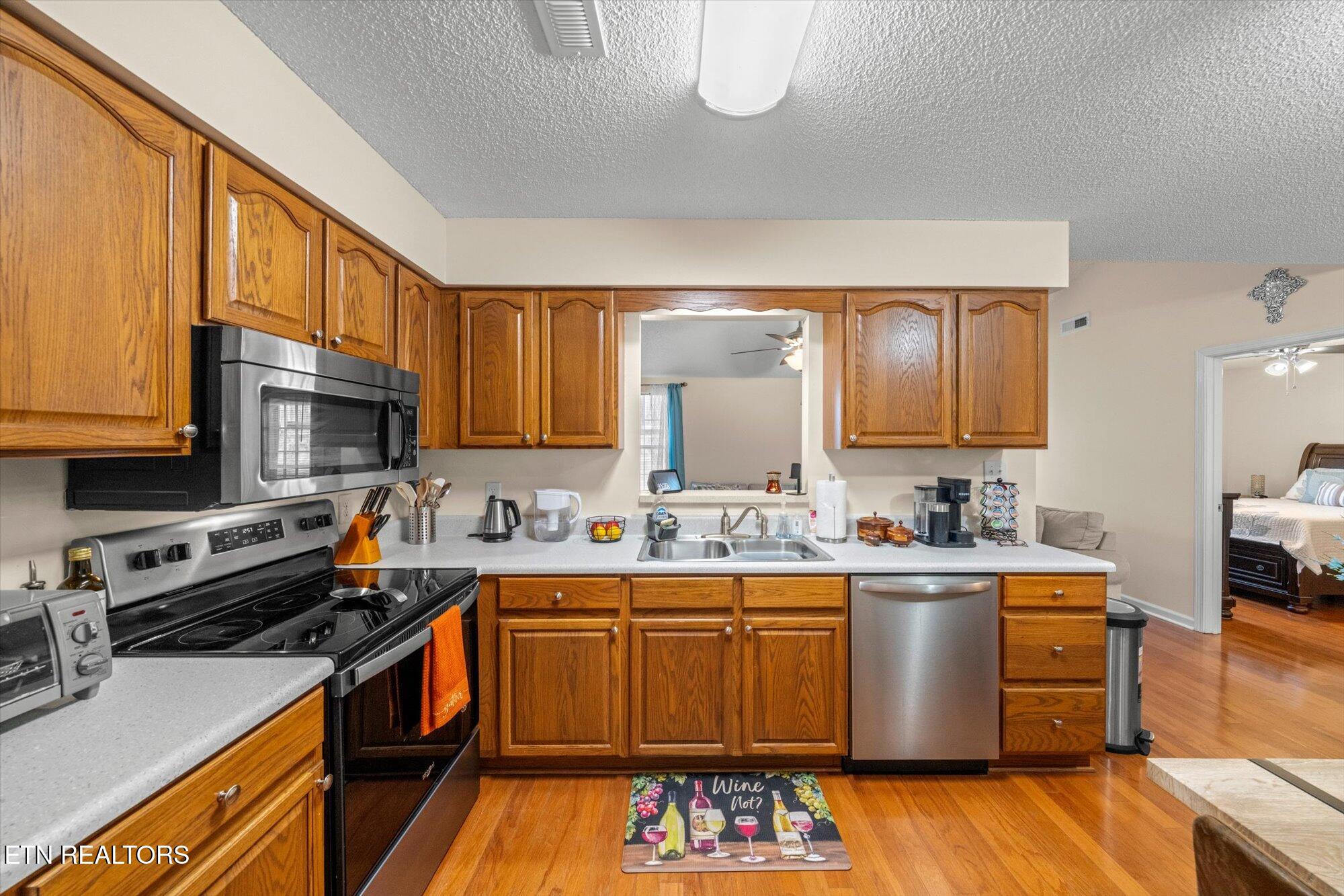 7923 Jenhurst Way Powell, TN 37849 - Photo 6 of 14 08-7923-Jenhurst-Way-Powell-TN-8