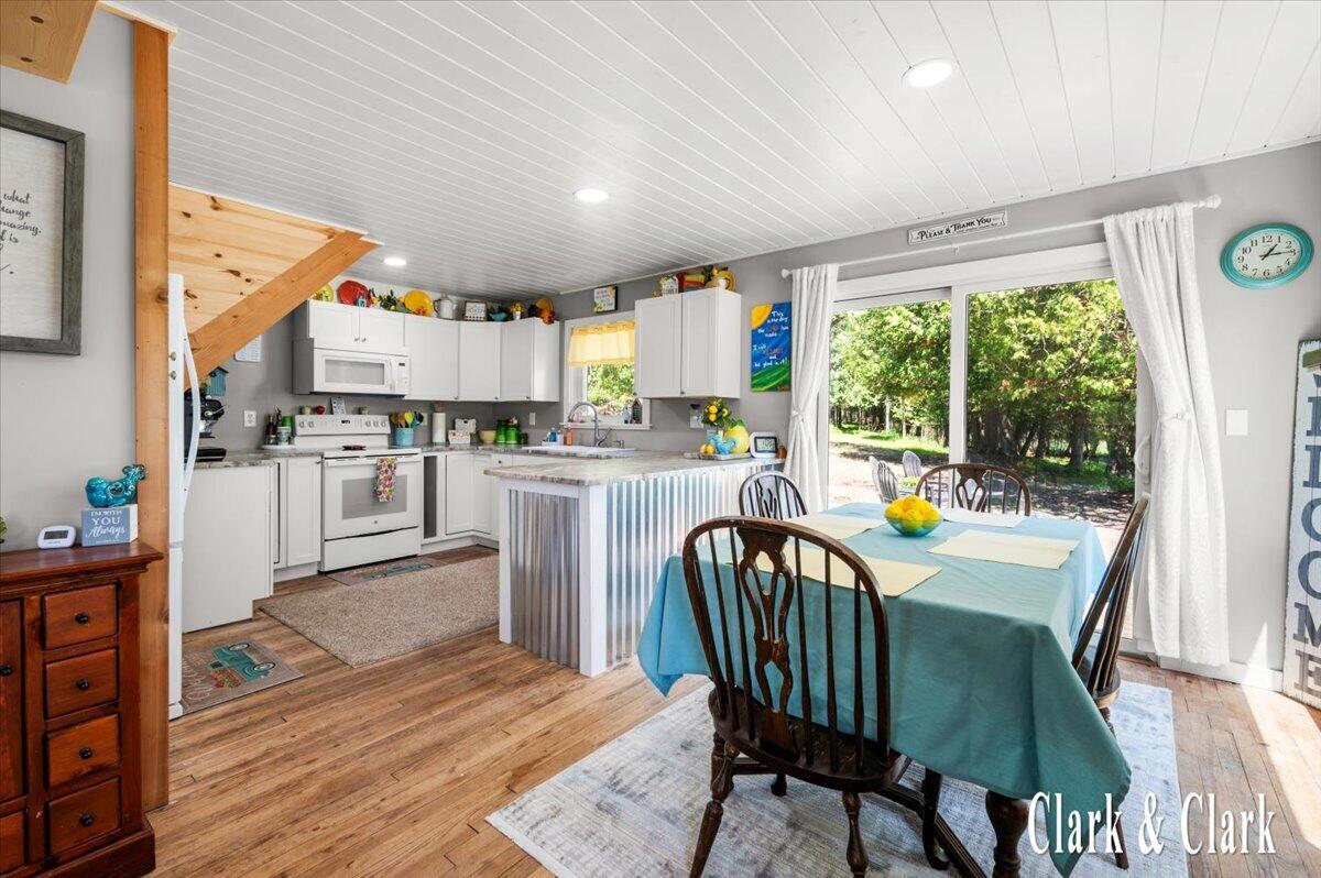 35965 South Humms Road Drummond Island, MI 49726 - Photo 25 of 73 082-INTERIOR 10A