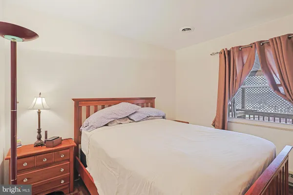 $185,000 | 14129 Louise Drive Southwest, Cresaptown, MD 21502