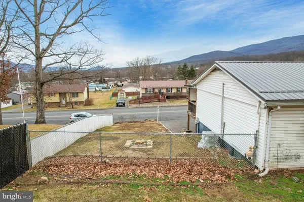 $185,000 | 14129 Louise Drive Southwest, Cresaptown, MD 21502