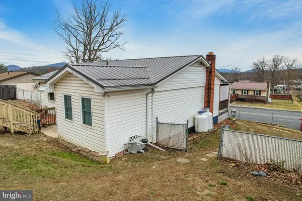 $185,000 | 14129 Louise Drive Southwest, Cresaptown, MD 21502