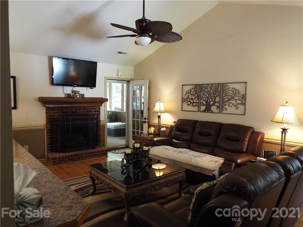 7128 Catawba Springs Road Denver, NC 28037 - Photo 3 of 21 Gallery Image 3