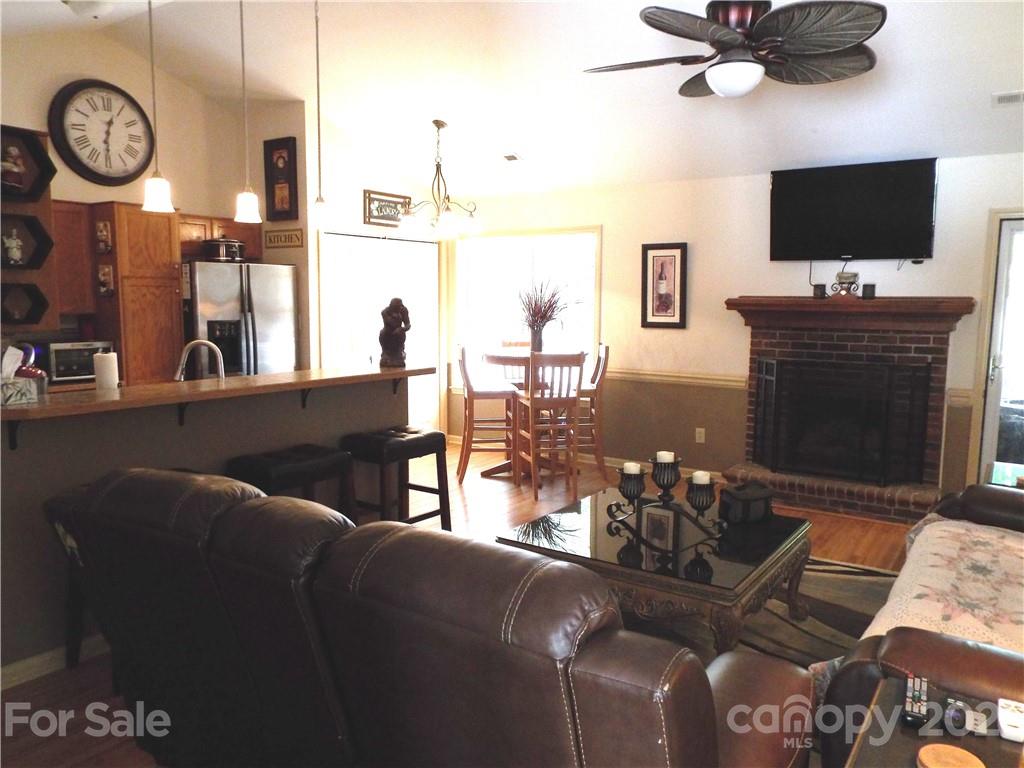 7128 Catawba Springs Road Denver, NC 28037 - Photo 4 of 21 Gallery Image 4