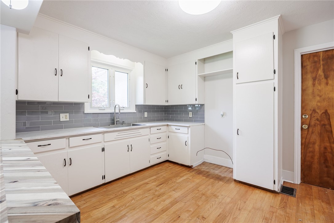 2000 Titus Avenue Irondequoit, NY 14622 - Photo 24 of 50