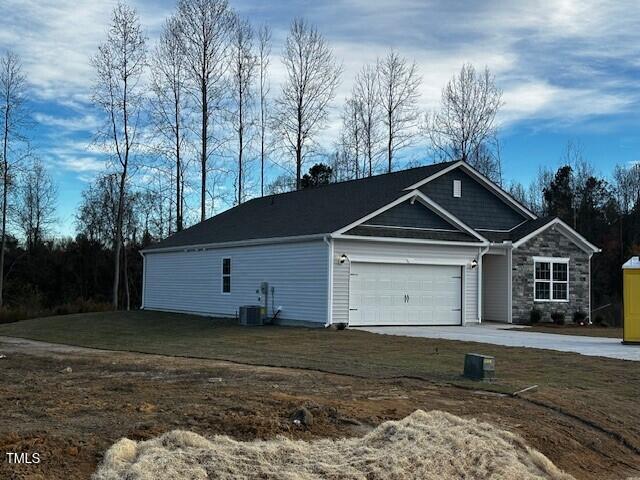 7586 Michelle Road Rocky Mount, NC 27803 - Photo 3 of 23 BR 28 front yard lt-11-23