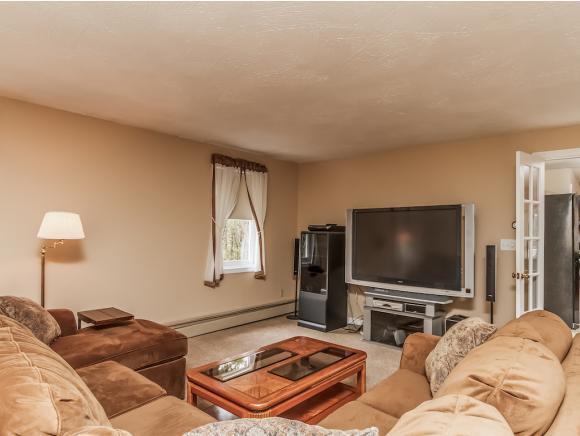 6 Hawthorne Road Londonderry, NH 03053 - Photo 16 of 36 Gallery Image 16