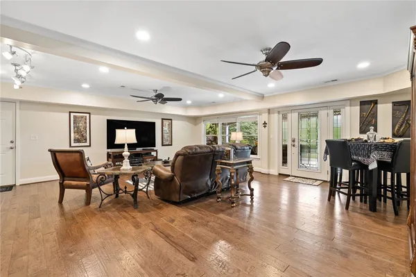 $849,643 | 109 South Shore Drive, Fair Play, SC 29643