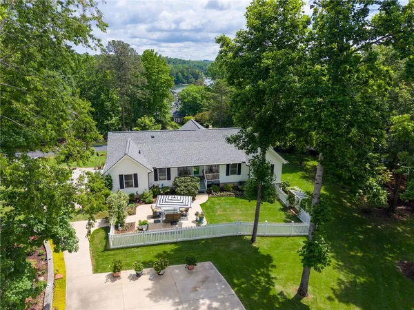 $849,643 | 109 South Shore Drive, Fair Play, SC 29643