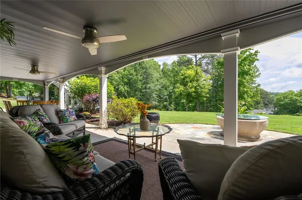 $849,643 | 109 South Shore Drive, Fair Play, SC 29643